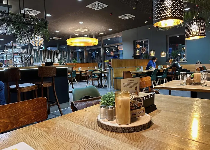 ホテル Auszeit Asbach-baeumenheim 3*