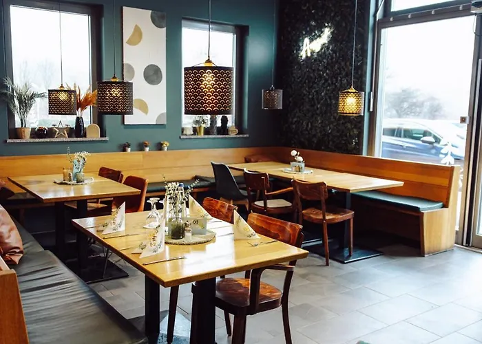 ホテル Auszeit Asbach-baeumenheim 3*
